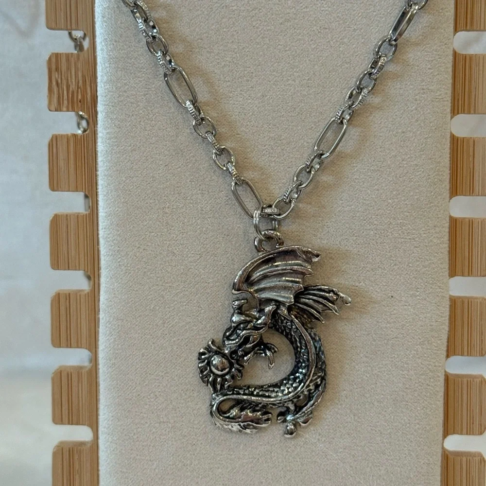 Silver Stainless Steel Dragon Pendant Necklace Gothic Style Unisex - Brand New